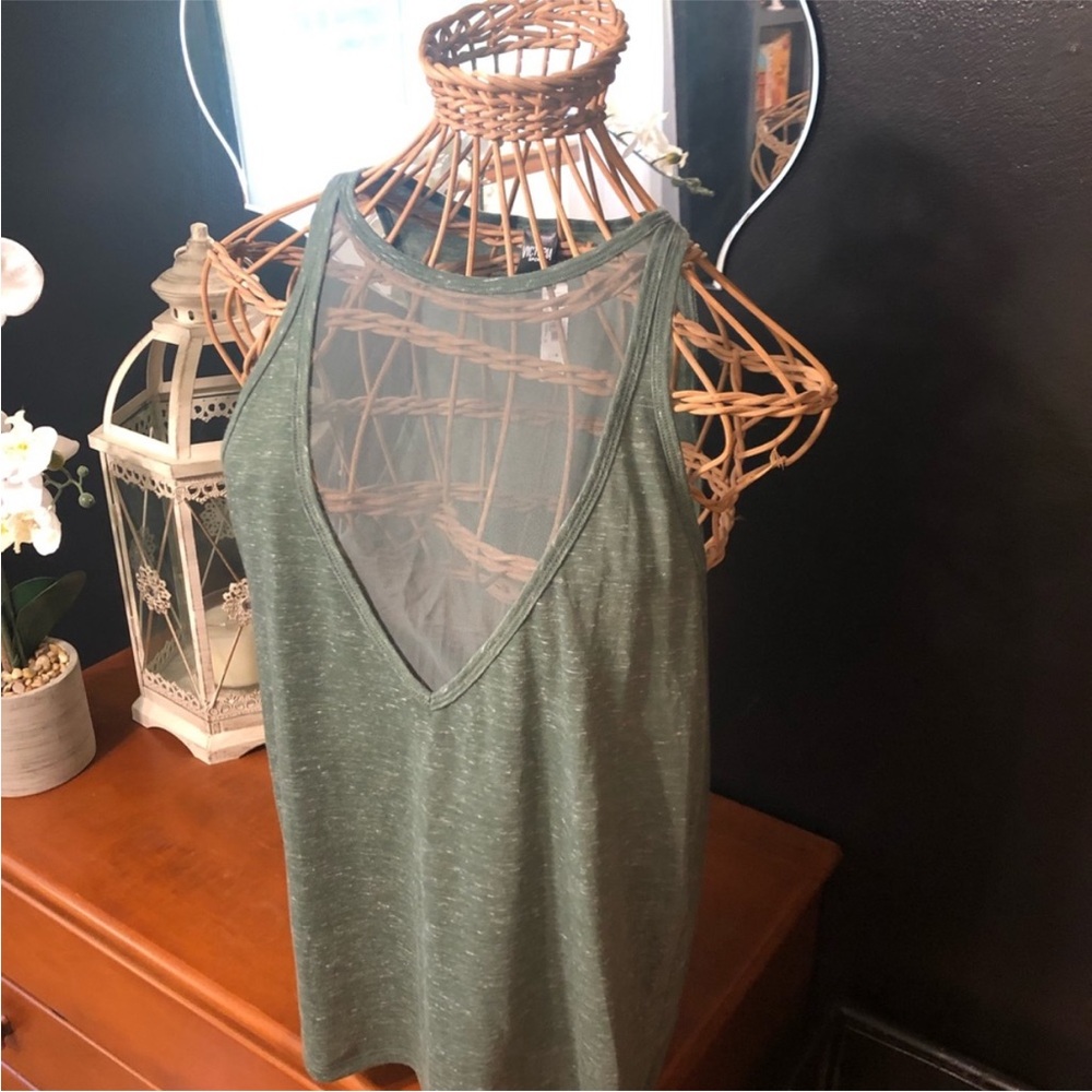 Victoria’s Secret Green Sleeveless V-Neck Top